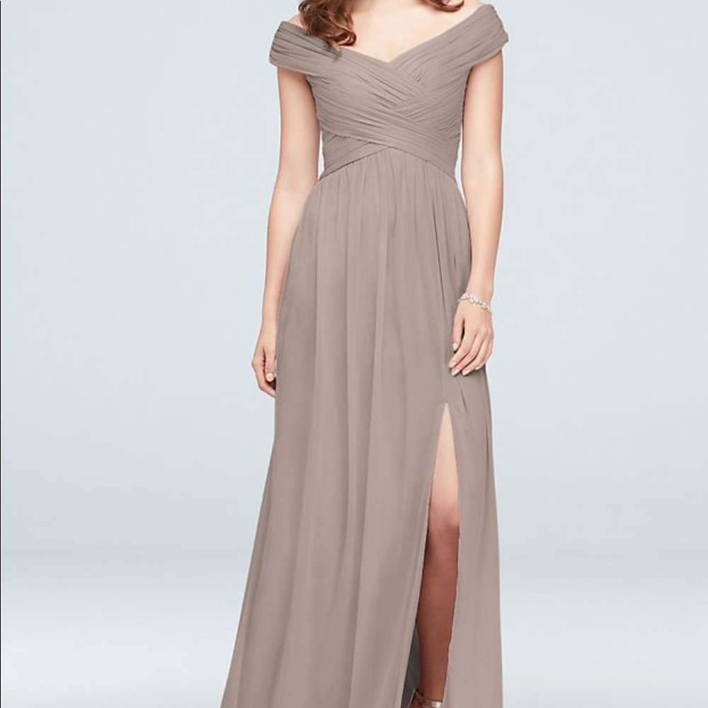 Crisscross Off-the-Shoulder Mesh Bridesmaid Dress